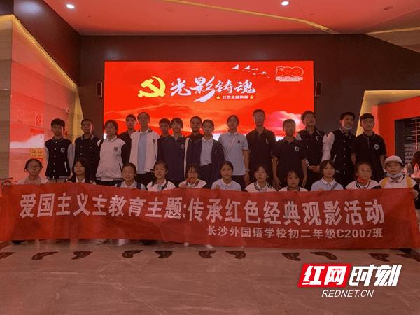 毁气质的 “脖子前倾”，明星也逃不过，医生送你4招拯救！